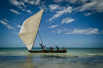 Akční letenky Zanzibar - Vyhledávač